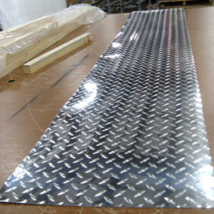 Siding - 025 - 16" x 120" - Diamond Plate - Bright Annodized Tread